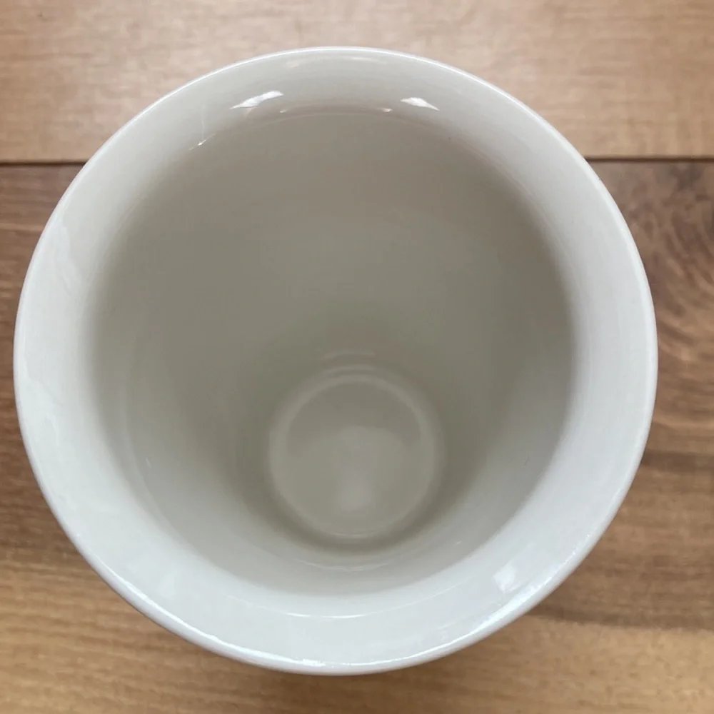 Lancôme ceramic 12 ounce tumbler.